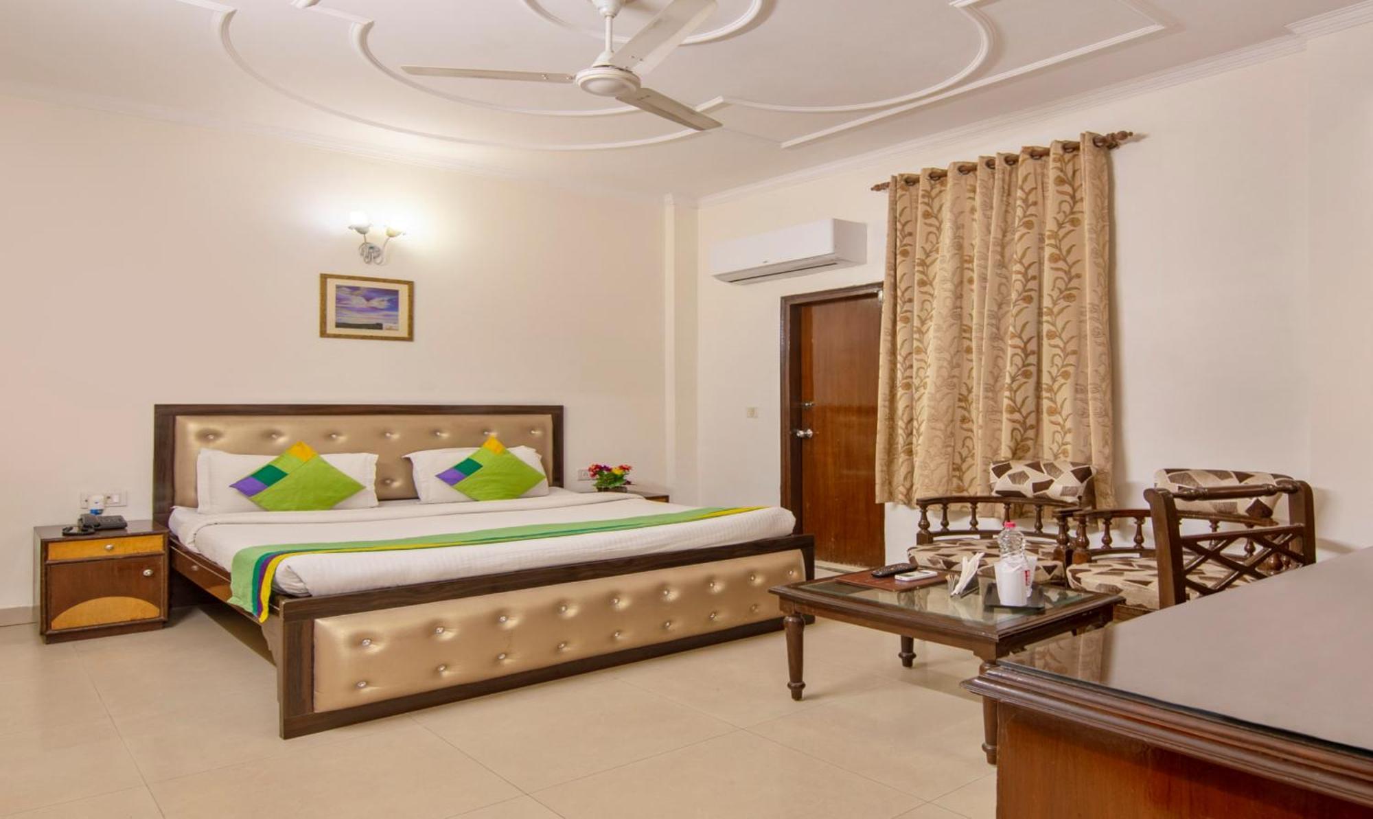Treebo Paras International Delhi  Ngoại thất bức ảnh