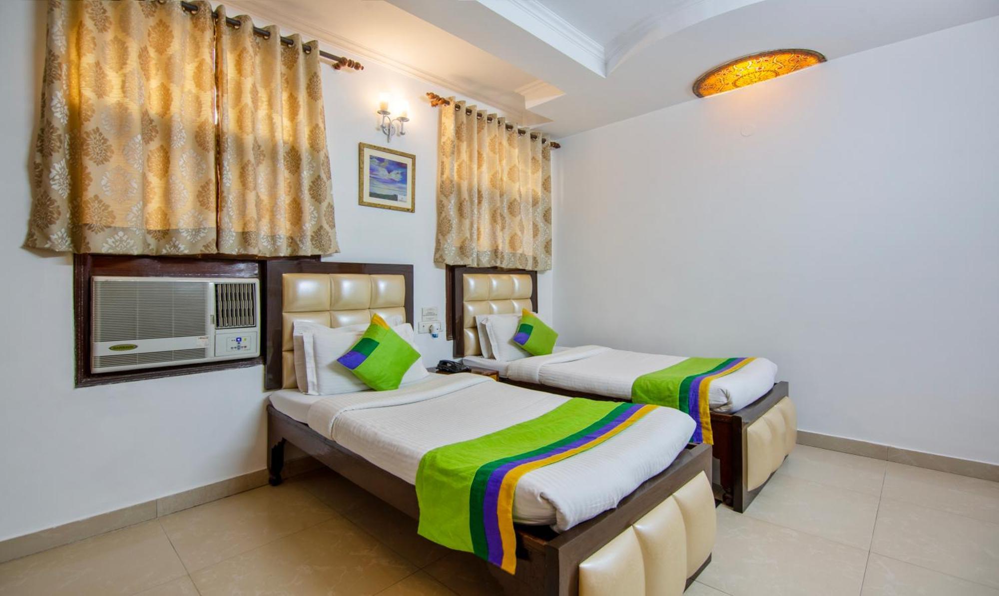 Treebo Paras International Delhi  Ngoại thất bức ảnh