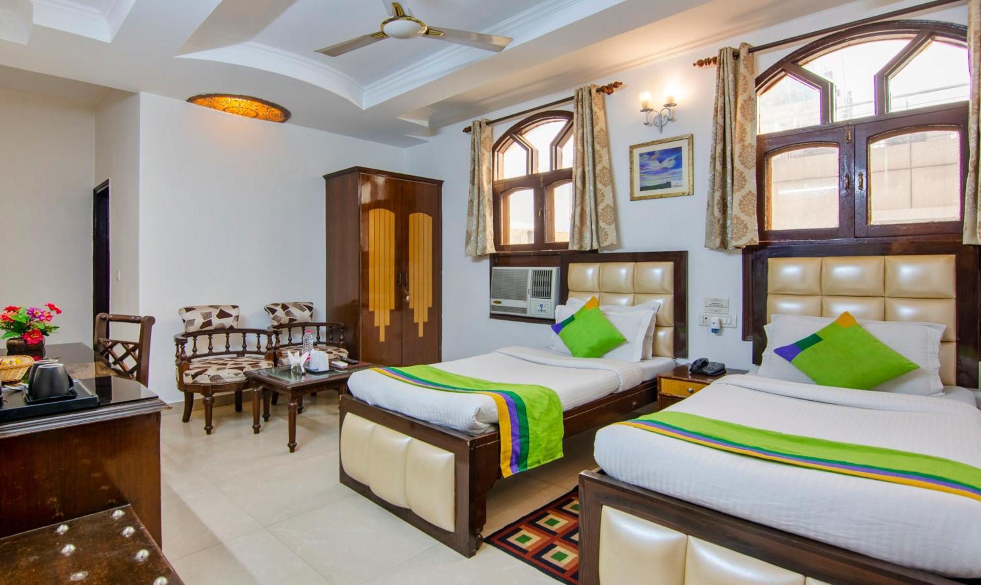 Treebo Paras International Delhi  Ngoại thất bức ảnh
