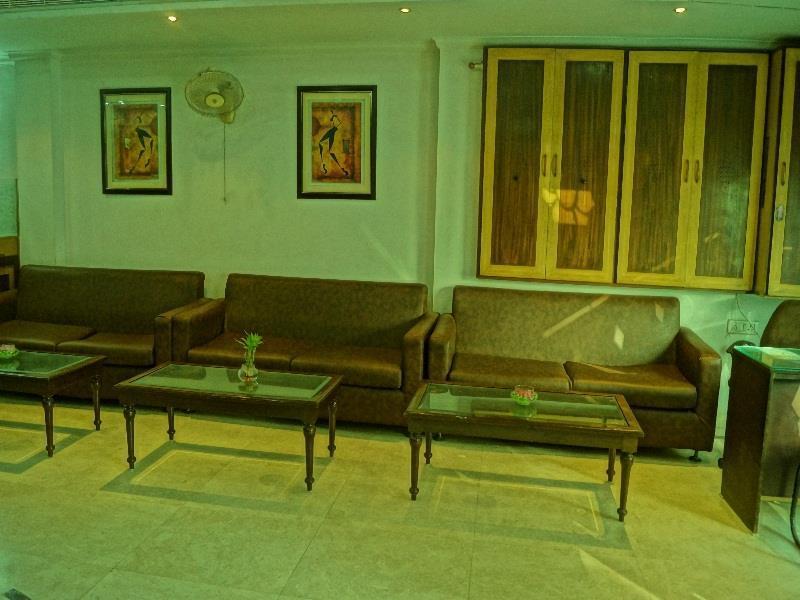 Treebo Paras International Delhi  Ngoại thất bức ảnh