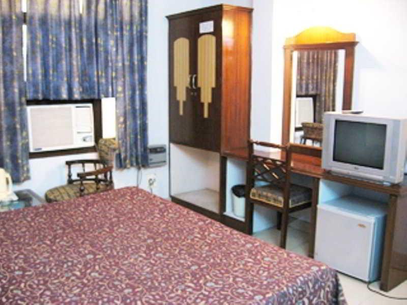 Treebo Paras International Delhi  Ngoại thất bức ảnh