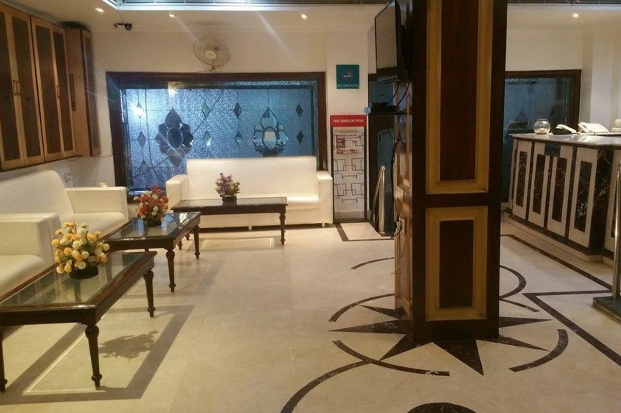 Treebo Paras International Delhi  Ngoại thất bức ảnh